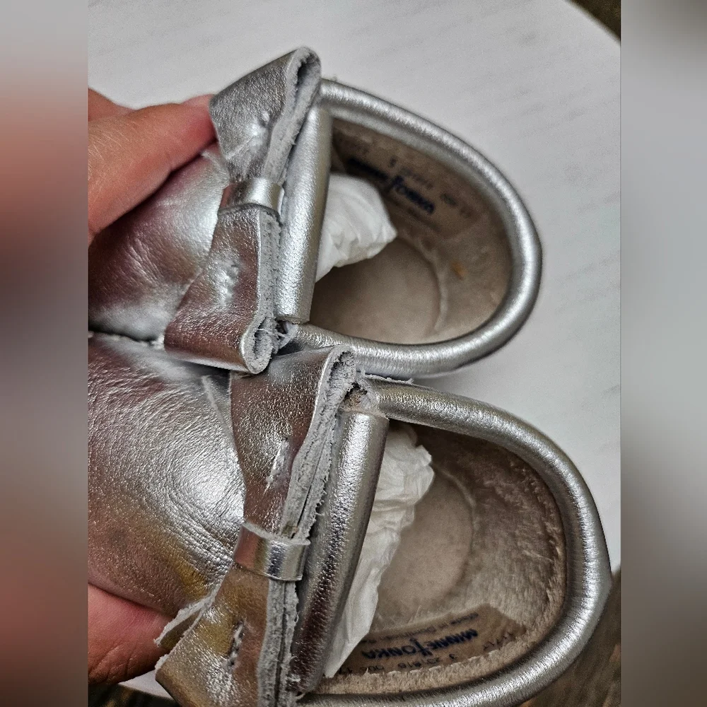 Minnetonka Infan Girl's Rosie Bootie Silver Size 3 New